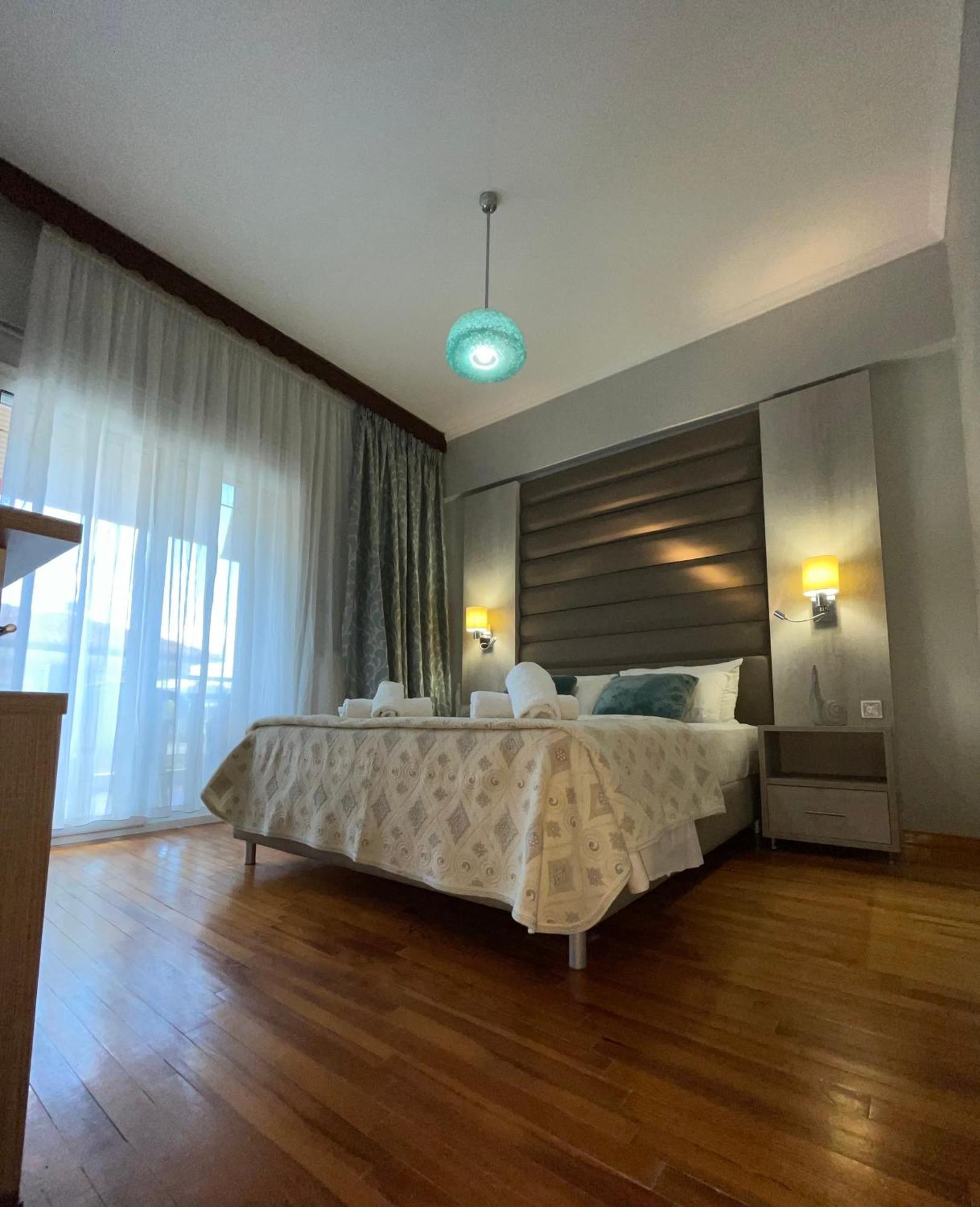 Maria Apartments Paralia Dionisiou Eksteriør billede